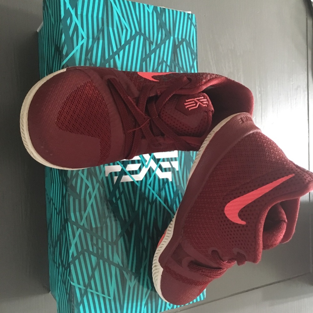 Nike TBD Kyrie 3
